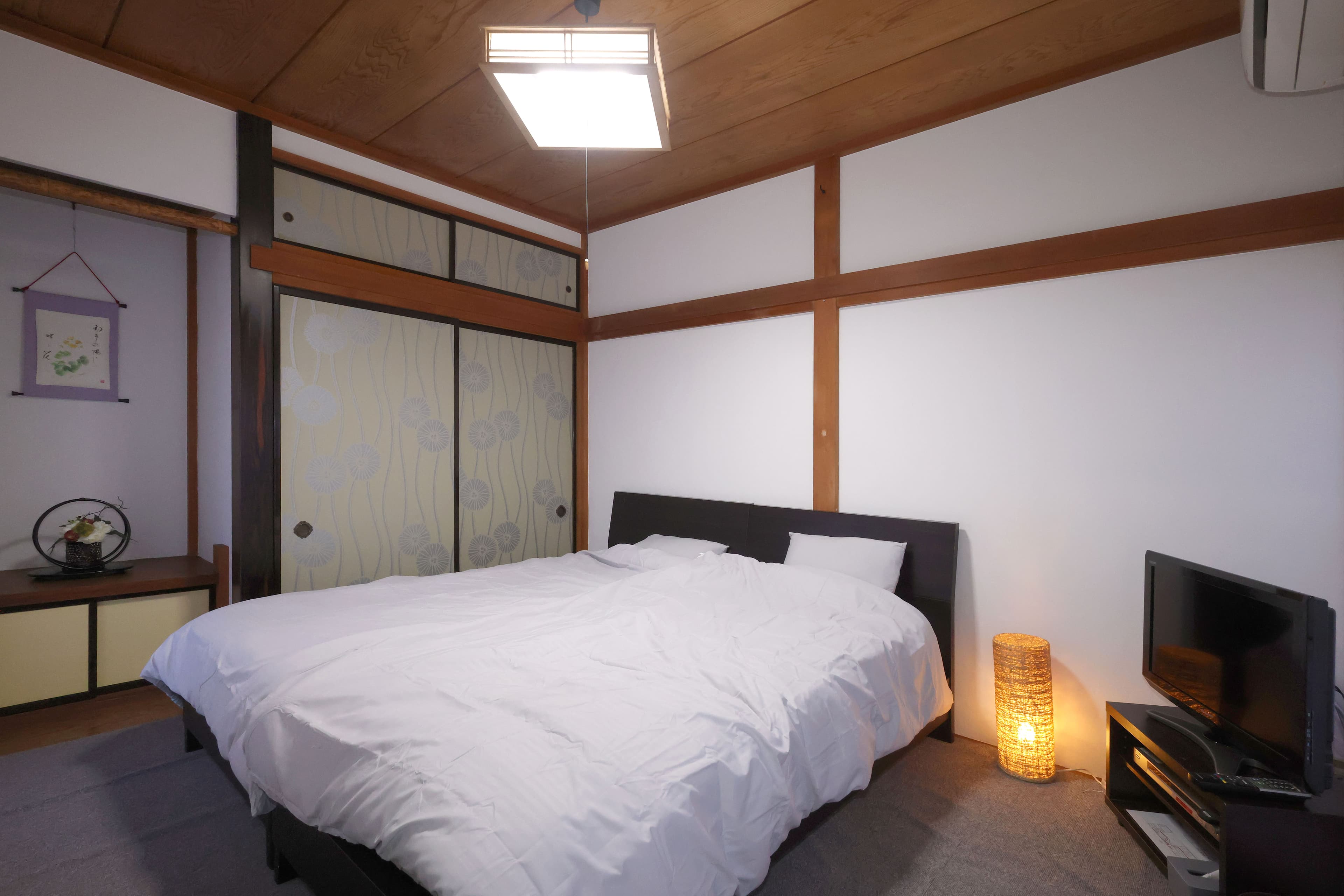 洋室（ダブルベッド）